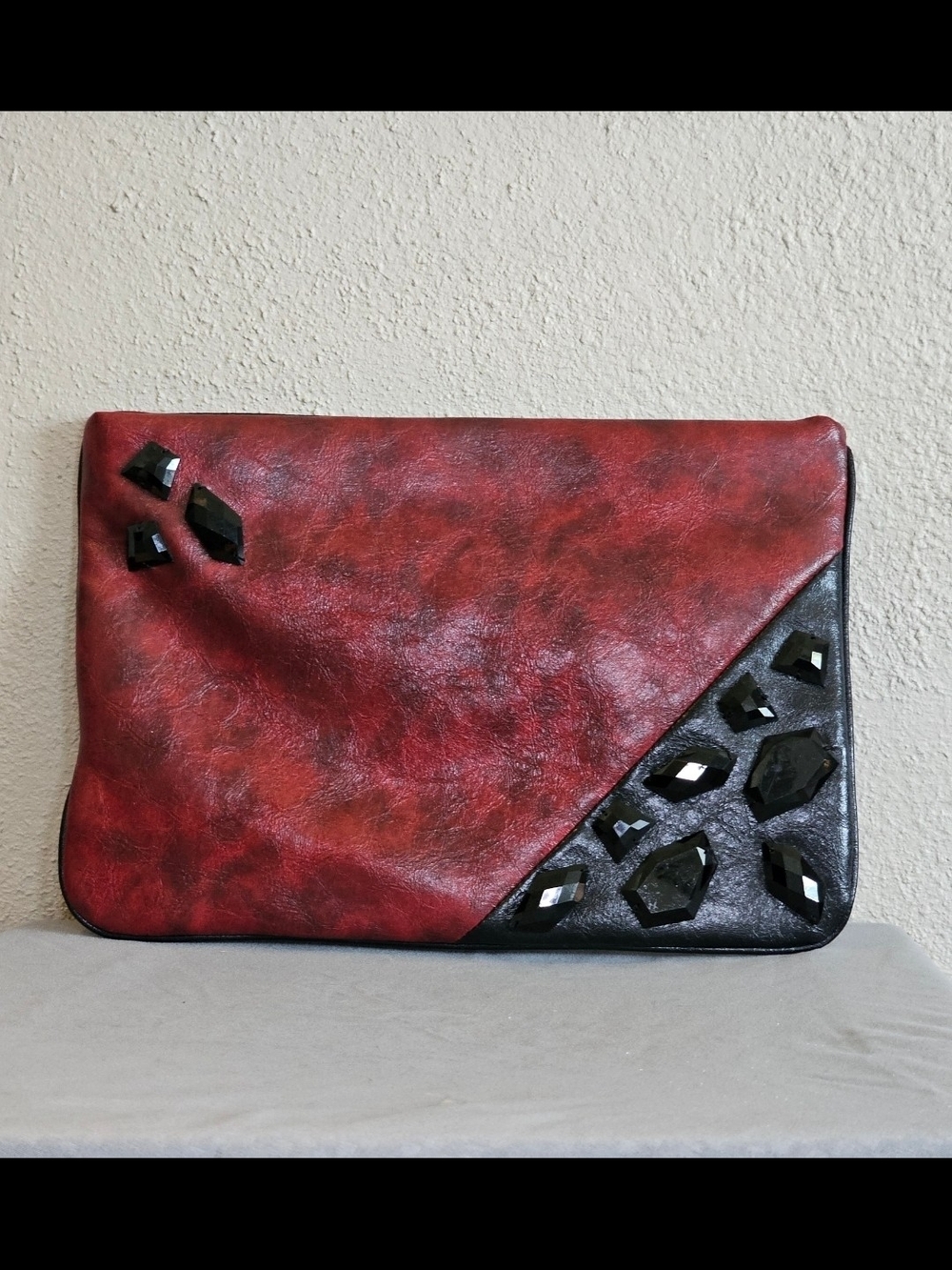 Gianni Bini Red Black Oversized Clutch Envelope Bag Faceted Jewel Leopard Lining